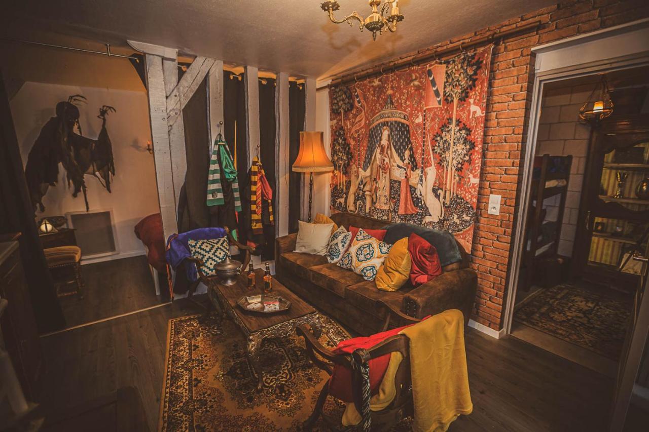 Repaire Du Sorcier Un Apartement Magique Troyes Eksteriør bilde